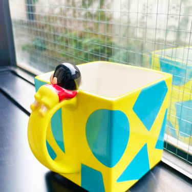 クレヨンしんちゃん オラのおもちゃばこマグカップ | クレヨン 